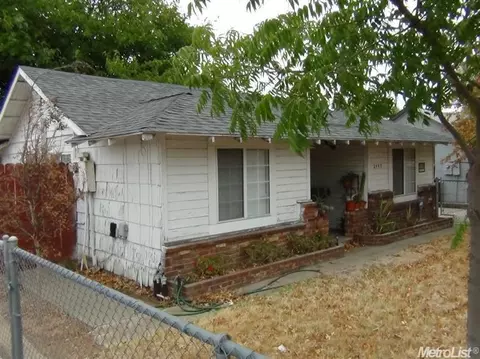 2557 Howe Ave, Sacramento, CA 95821 photo 2