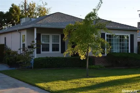700 Tamarack Dr, Lodi, CA 95240 photo 2