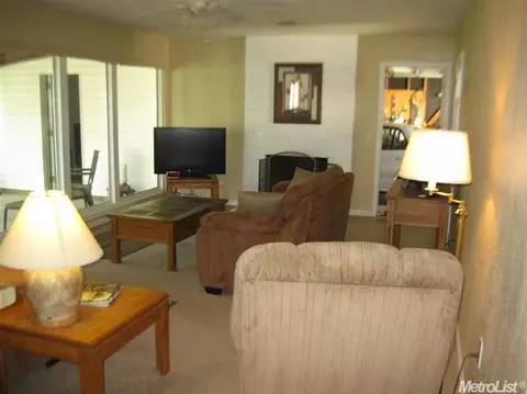 402 Mesa St, Wheatland, CA 95692 photo 5