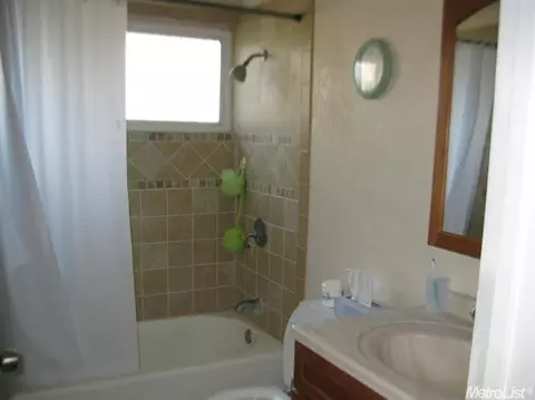 402 Mesa St, Wheatland, CA 95692 photo 7