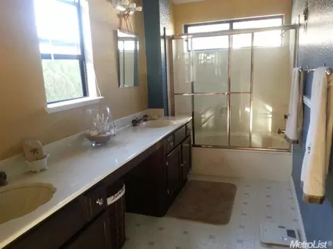 1560 Doe Trail Ln, Tracy, CA 95376 photo 11