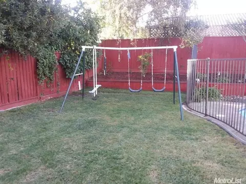 1560 Doe Trail Ln, Tracy, CA 95376 photo 19