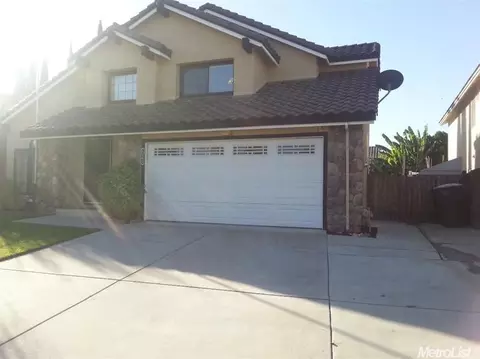 1560 Doe Trail Ln, Tracy, CA 95376 photo 2