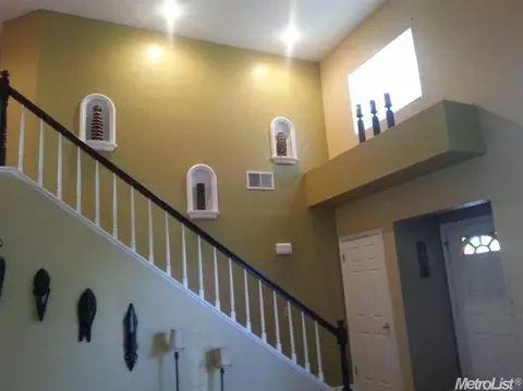 1560 Doe Trail Ln, Tracy, CA 95376 photo 3
