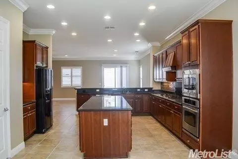 1239 Birchbrook Ct, Manteca, CA 95336 photo 10