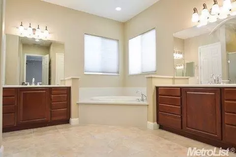 1239 Birchbrook Ct, Manteca, CA 95336 photo 17