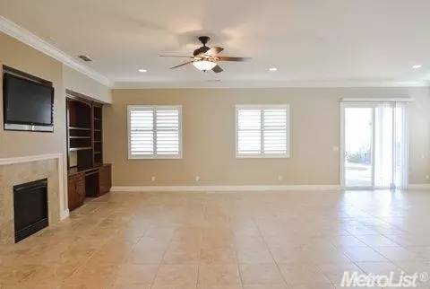 1239 Birchbrook Ct, Manteca, CA 95336 photo 5