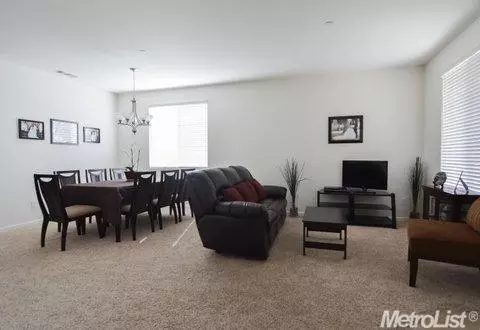 1772 Tickseed Ln, Manteca, CA 95337 photo 3