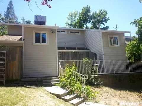 219 Cherry Ave, Auburn, CA 95603 photo 2