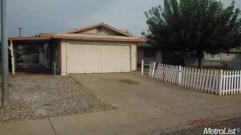 806 3rd St, Wheatland, CA 95692 photo 2