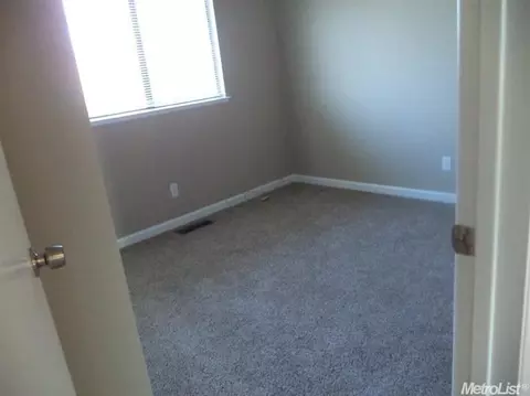 1665 Willow Ln, Turlock, CA 95380 photo 16