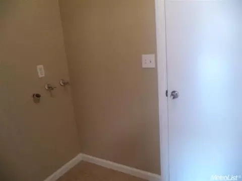 1665 Willow Ln, Turlock, CA 95380 photo 21