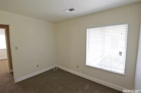 1121 Blane Ct, Modesto, CA 95358 photo 8