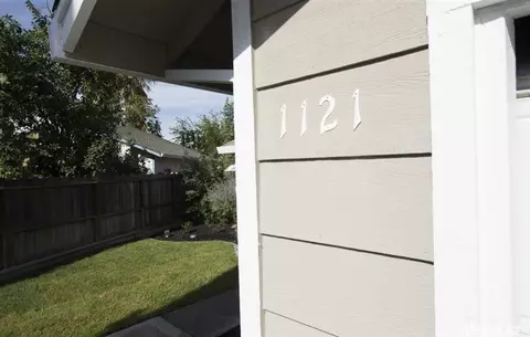 1121 Blane Ct, Modesto, CA 95358 photo 2