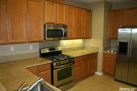2300 Las Palomas Loop, Lincoln, CA 95648 photo 4