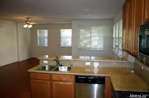 2300 Las Palomas Loop, Lincoln, CA 95648 photo 5
