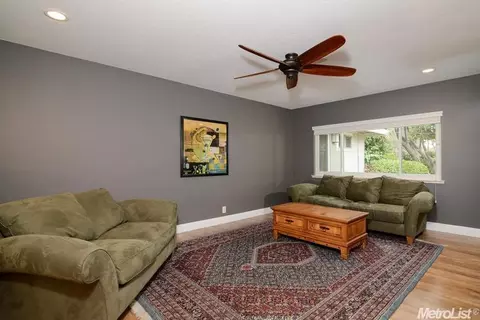 3121 Steinbrenner Ct, Carmichael, CA 95608 photo 9