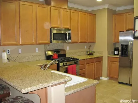 2008 Las Palomas Loop, Lincoln, CA 95648 photo 3
