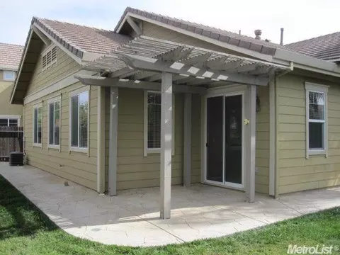 1611 Peony Dr, Tracy, CA 95377 photo 10
