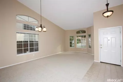 8025 Acappella Cir, Antelope, CA 95843 photo 5
