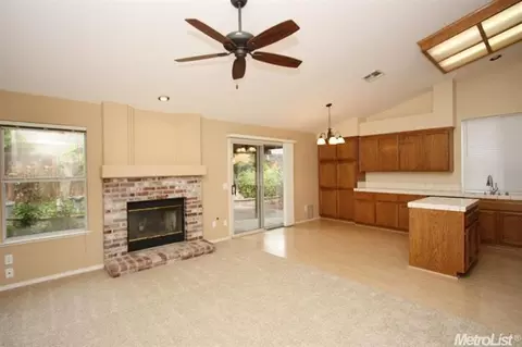 8025 Acappella Cir, Antelope, CA 95843 photo 7