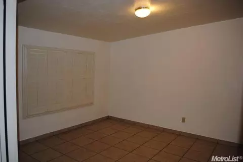 1518 Placer Ave, Modesto, CA 95358 photo 13