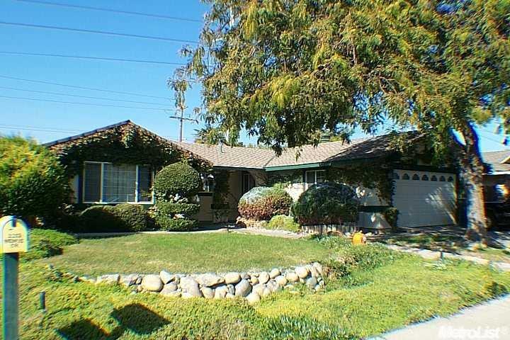 2213 S Venus Dr, Ceres, CA 95307 photo 1