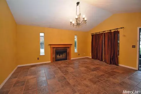 304 White Oak Ln, Winters, CA 95694 photo 8