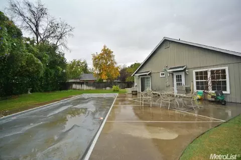 304 White Oak Ln, Winters, CA 95694 photo 2