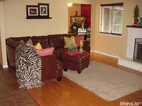 1604 Angelene Dr, Modesto, CA 95355 photo 3