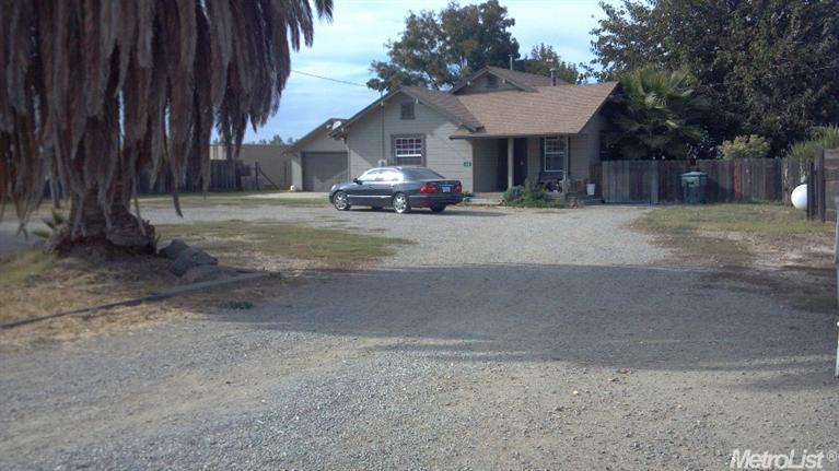1613 Fig Ave, Patterson, CA 95363 photo 14