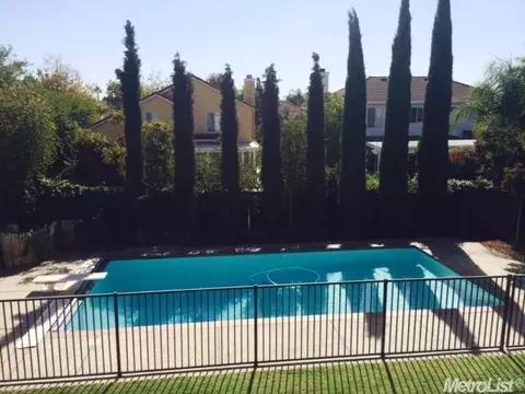 1340 Parkside Dr, Tracy, CA 95376 photo 2