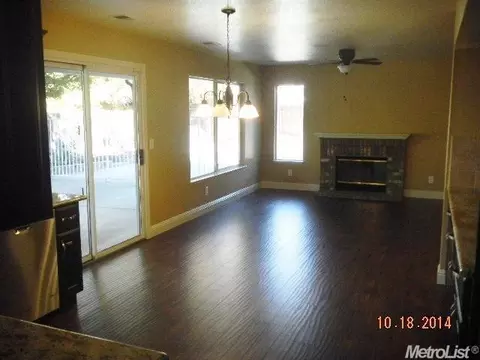 4075 Kalland Ct, Turlock, CA 95382 photo 9