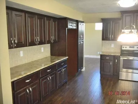 4075 Kalland Ct, Turlock, CA 95382 photo 6