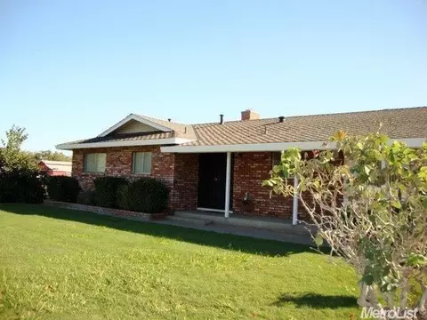1012 Ohio Ave, Modesto, CA 95358 photo 1