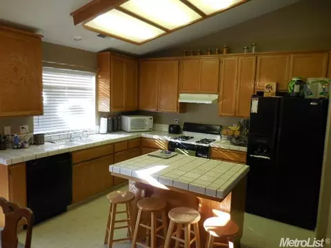 1817 Chopin Way, Modesto, CA 95358 photo 4