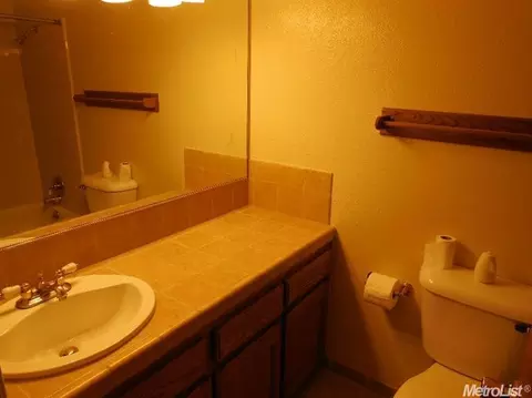 941 Locust Ave, Manteca, CA 95337 photo 7