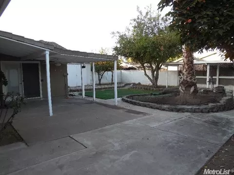 941 Locust Ave, Manteca, CA 95337 photo 12