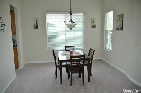 1880 Chur Ct, Manteca, CA 95337 photo 4
