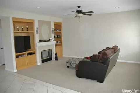 1880 Chur Ct, Manteca, CA 95337 photo 3