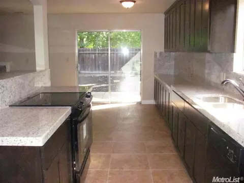 936 S Jack Tone Rd, Ripon, CA 95366 photo 4