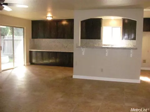 936 S Jack Tone Rd, Ripon, CA 95366 photo 3