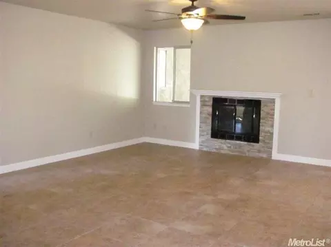 936 S Jack Tone Rd, Ripon, CA 95366 photo 9