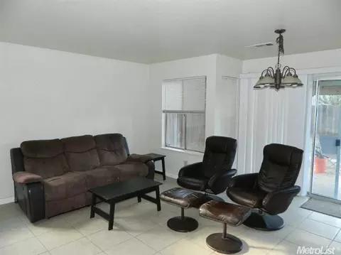 609 Park Meadow Dr, Modesto, CA 95358 photo 8