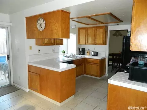 609 Park Meadow Dr, Modesto, CA 95358 photo 5
