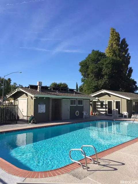 475 Peerless Way #4, Tracy, CA 95376 photo 13