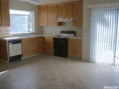 3908 Bacall Way, Ceres, CA 95307 photo 4