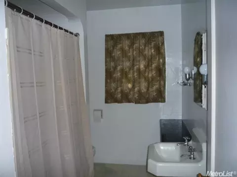 2081 Poplar St, Ceres, CA 95307 photo 13