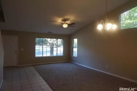 3916 Creedmoor Ave, Modesto, CA 95357 photo 2