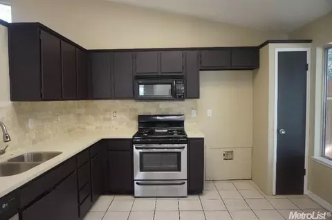 3916 Creedmoor Ave, Modesto, CA 95357 photo 5